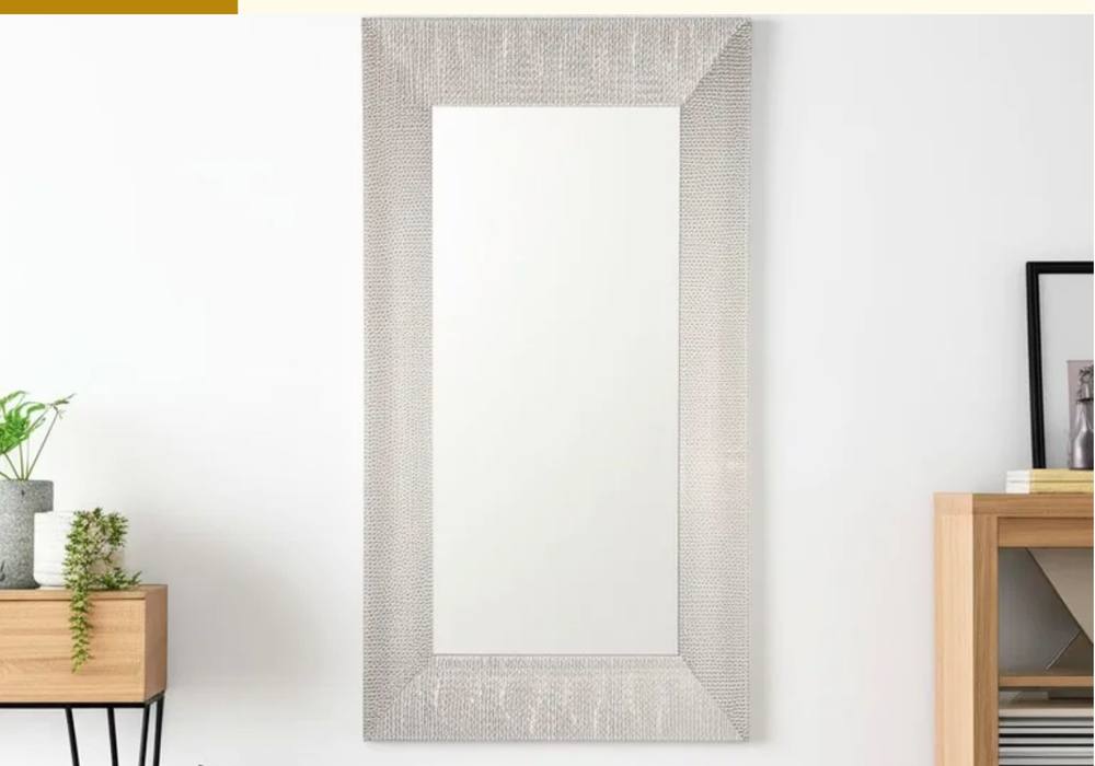 Consola de recibidor en madera con espejo enmarcado